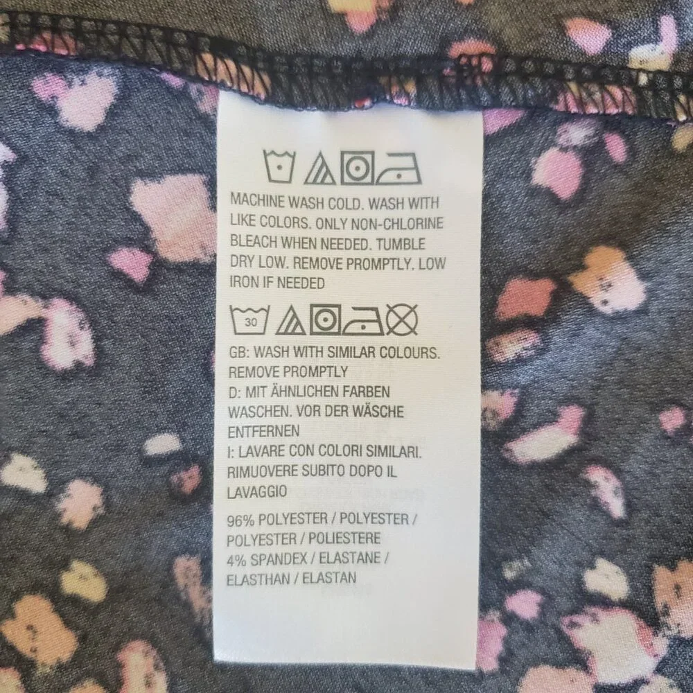 Susan Graver Multi-Color Liquid Knit Top, Size Large - Picture 7 of 8